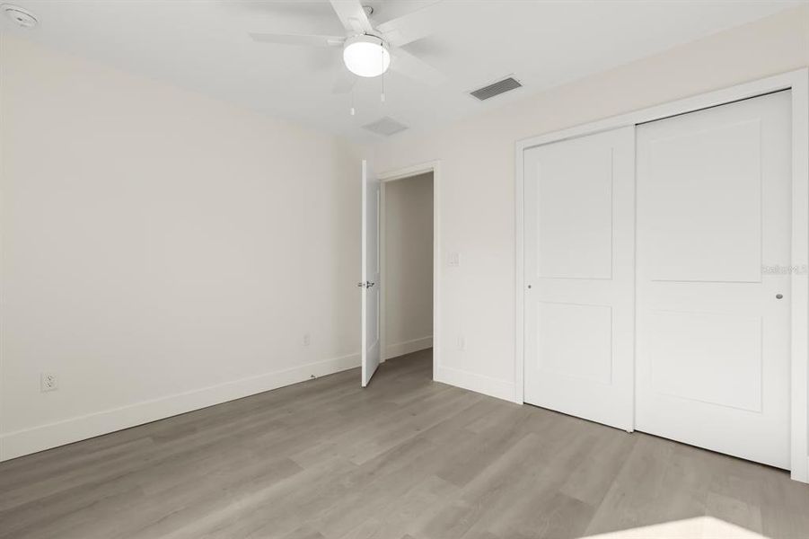 Spacious, unfurnished interior of a new home in , Ocklawaha (Image 21).