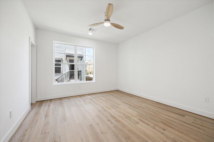 First floor bedroom or office with en-suite bath and large closet. Located off the entry with REAL French oak 6" plank hardwoods throughout. Smooth, clean walls for a modern high-end finish.