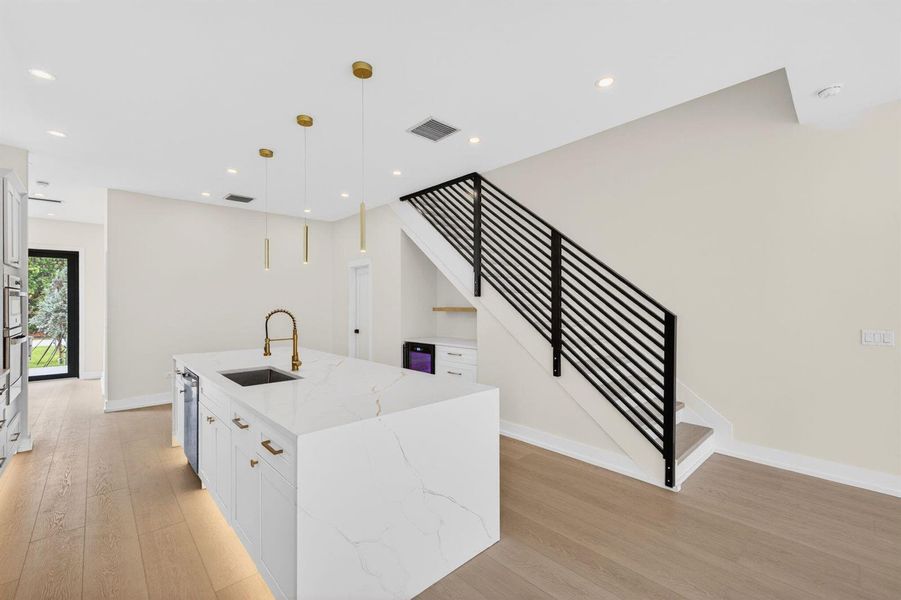 12-web-or-mls-699A8448
