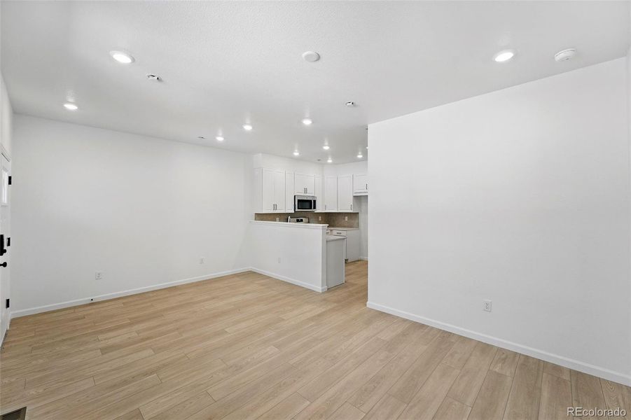 17123 W 91st Lane ~ Ready Now