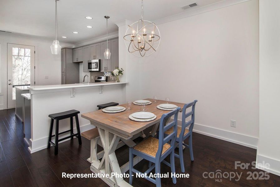 Dining-Cambridge Plan