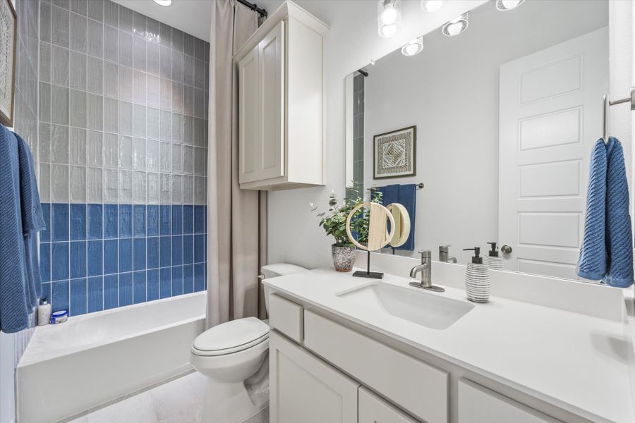 Furnished interior view inside a new home in Lake Shore Village, Rowlett (Image 9).