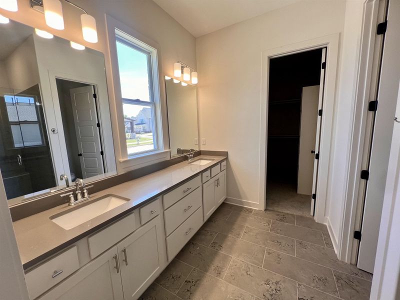 Furnished interior view inside a new home in Lockwood, Collierville (Image 4).