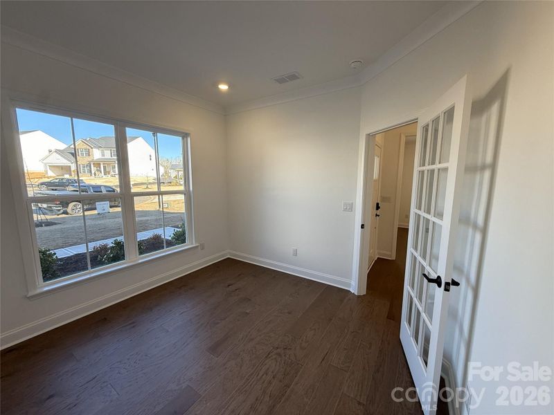 Spacious, unfurnished interior of a new home in Kinsdale, Lancaster (Image 17).