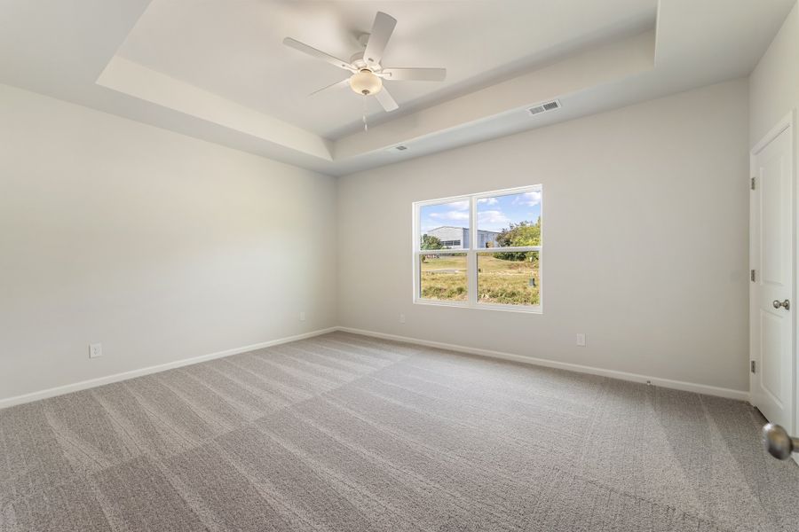 Spacious, unfurnished interior of a new home in Edwards Station, Taylors (Image 17).