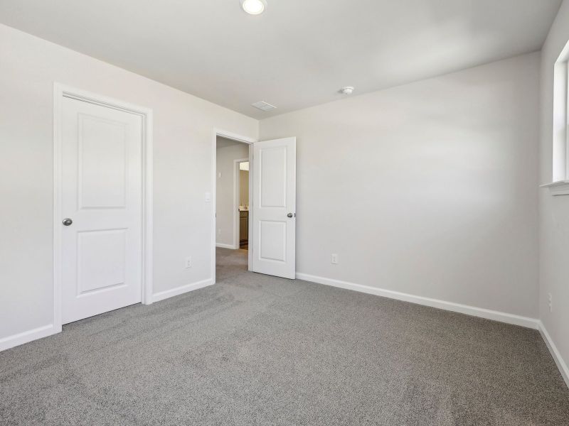 Spacious, unfurnished interior of a new home in Parkside at Grayson, Grayson (Image 22).
