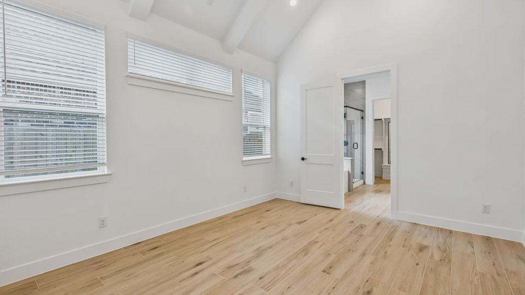 Spacious, unfurnished interior of a new home in Artavia, Conroe (Image 36).