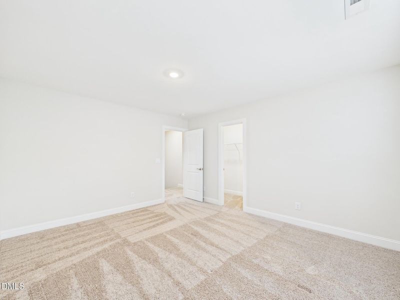 CAM01608G0-PR0122-STILL044