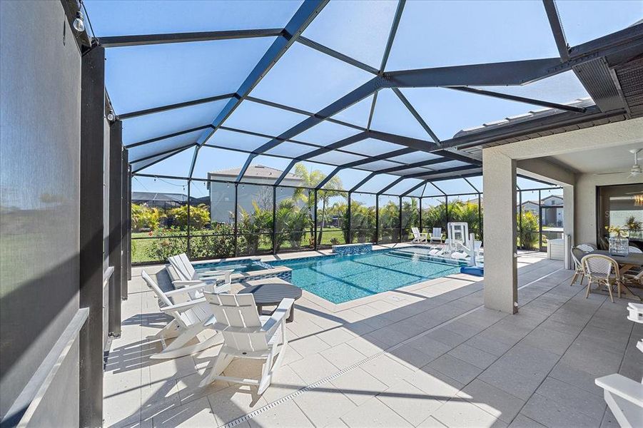 Exterior details and patio area of a home in , Bradenton (Image 26).