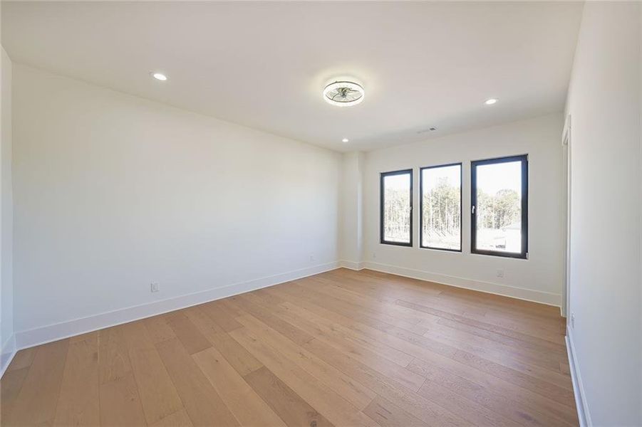 Spacious, unfurnished interior of a new home in , Auburn (Image 38). Spacious, unfurnished interior of a new home in , Auburn (Image 38).