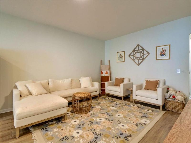 Furnished interior view inside a new home in , Orlando (Image 16).