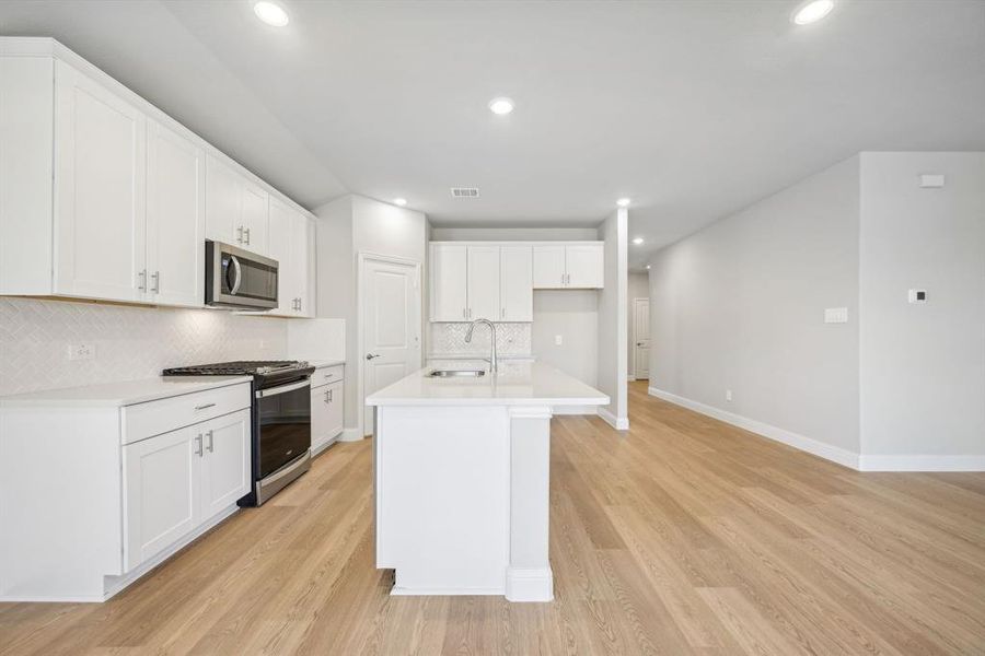 Photo is not of the actual home, but is an inspirational photo of builder’s model home and may depict options, furnishings, and/or decorator features that are not included.