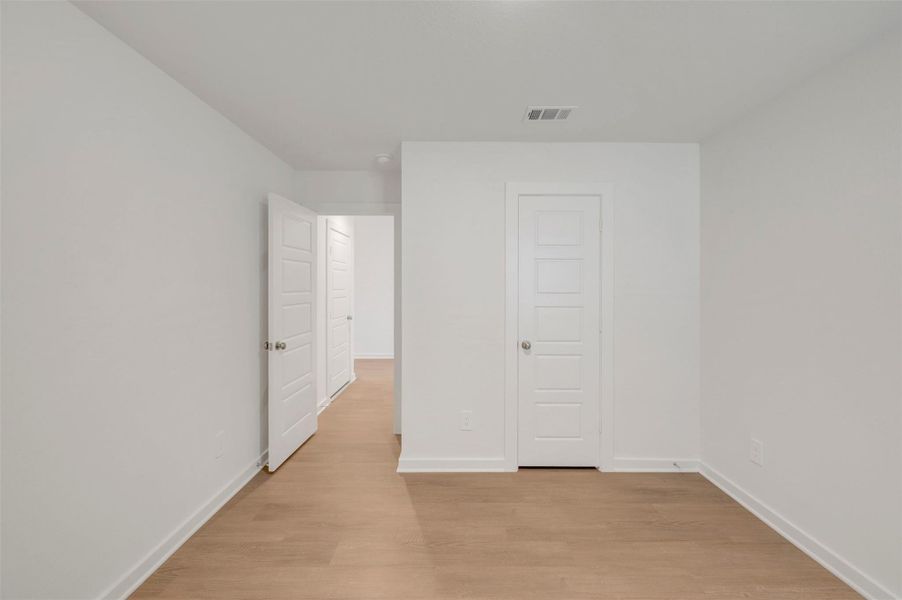 Spacious, unfurnished interior of a new home in Pinewood at Grand Texas, New Caney (Image 22). Spacious, unfurnished interior of a new home in Pinewood at Grand Texas, New Caney (Image 22).