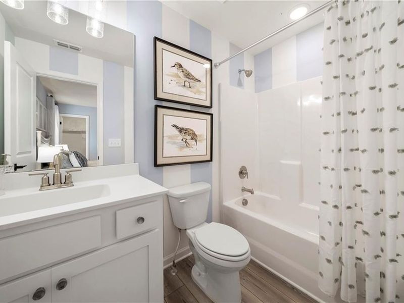 Furnished interior view inside a new home in Riverwood, Dallas (Image 44).