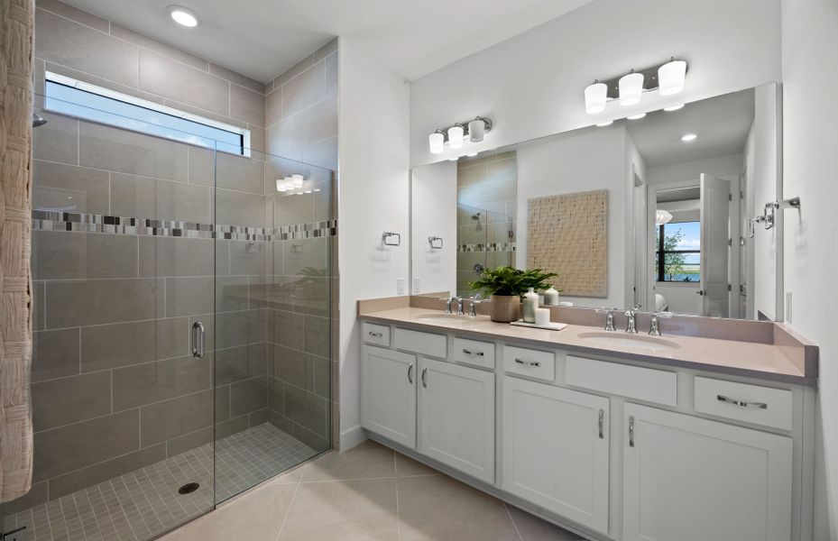 Furnished interior view inside a new home in Del Webb Catalina, Lakewood Ranch (Image 23).