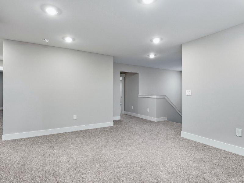 Spacious, unfurnished interior of a new home in Watkins Glen, Raleigh (Image 14). Spacious, unfurnished interior of a new home in Watkins Glen, Raleigh (Image 14).
