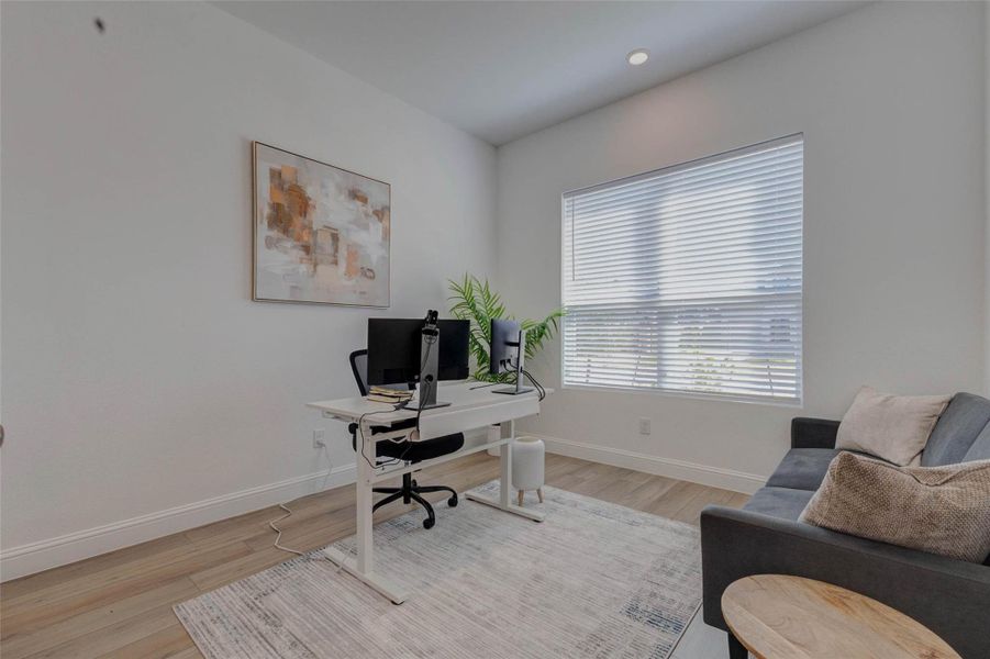 Furnished interior view inside a new home in Cross Creek West, Fulshear (Image 7).