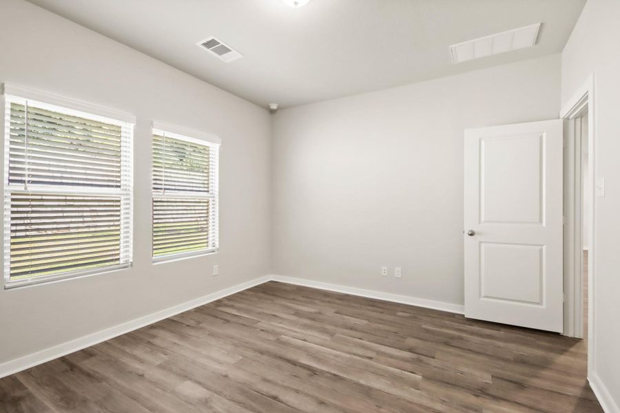 Spacious, unfurnished interior of a new home in Westridge Cove, Conroe (Image 24). Spacious, unfurnished interior of a new home in Westridge Cove, Conroe (Image 24).