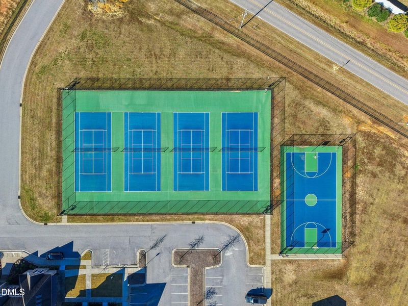 60-web-or-mls-Commons Cir-2511-910