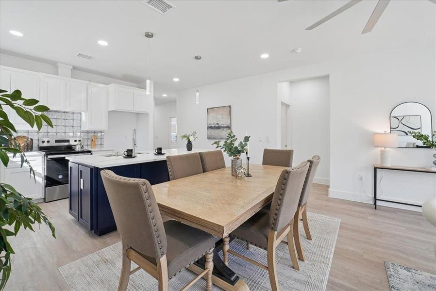 Furnished interior view inside a new home in , Mabank (Image 10).