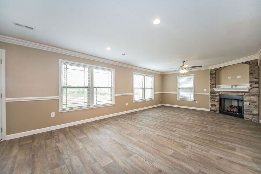 Representative unfurnished interior of a home built from the Reynolds by Enchanted Homes in Arcadia Village, Spartanburg (Image 35).