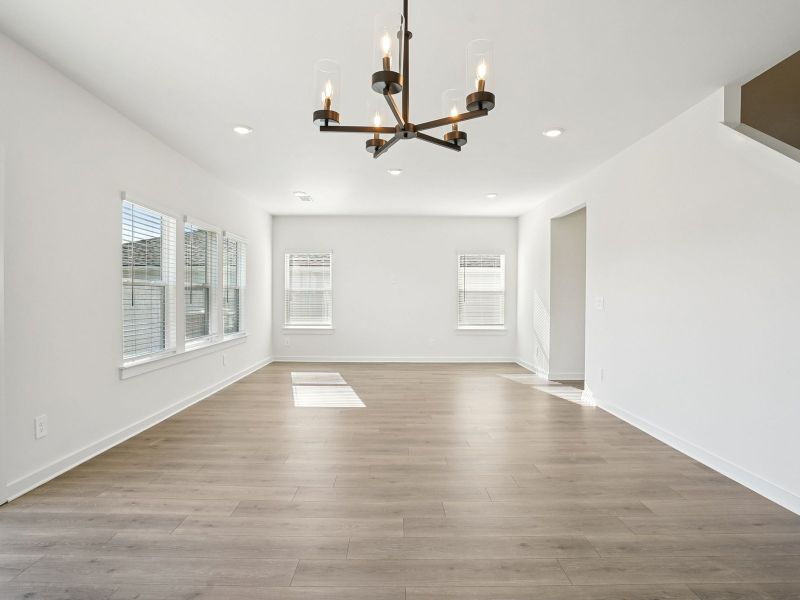 Spacious, unfurnished interior of a new home in River Ridge, Clarksville (Image 8).