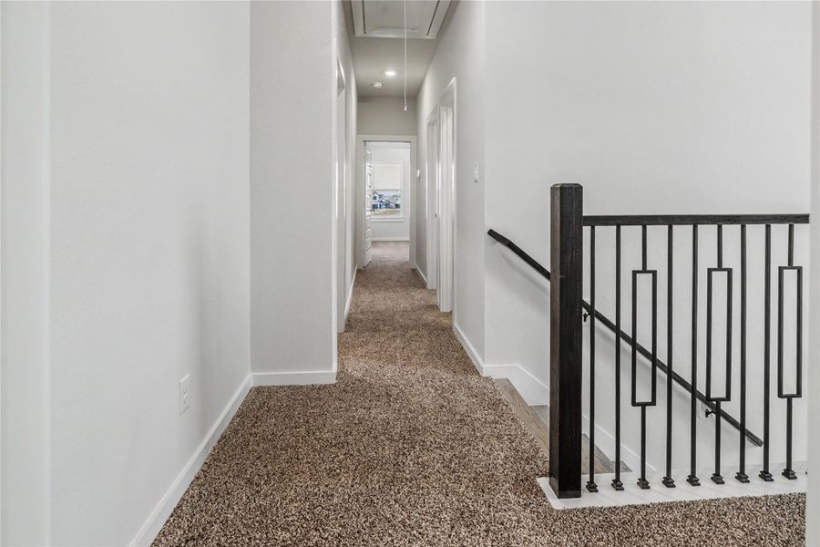 Spacious, unfurnished interior of a new home in Glendale Lakes, Rosharon (Image 35).