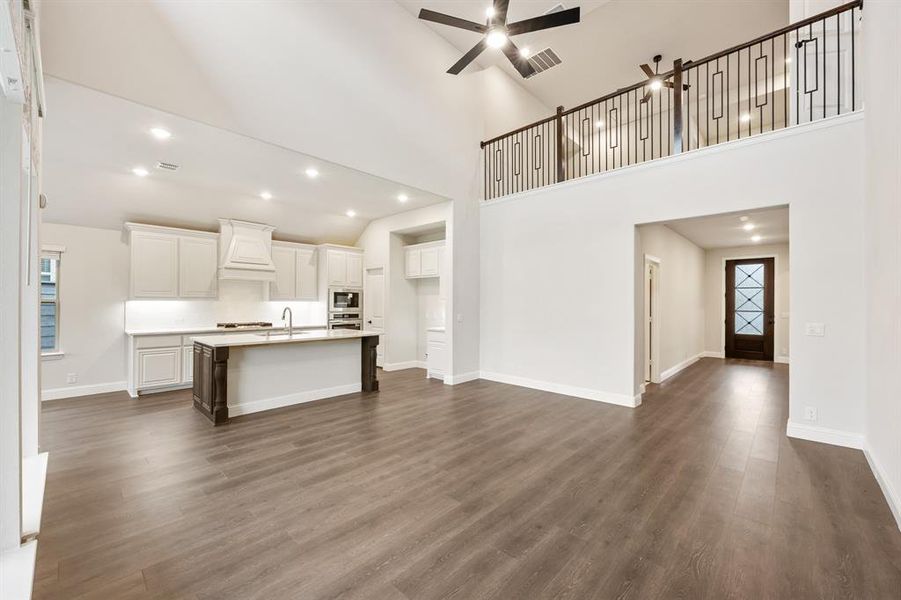 Spacious, unfurnished interior of a new home in Union Park Classic 55, Little Elm (Image 21).
