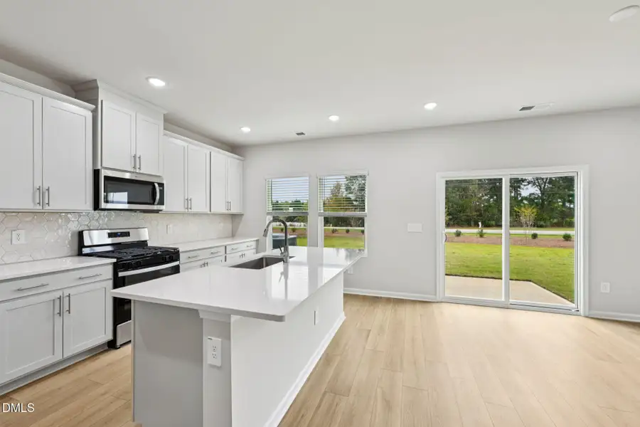 10 - Kitchen 10 - Kitchen