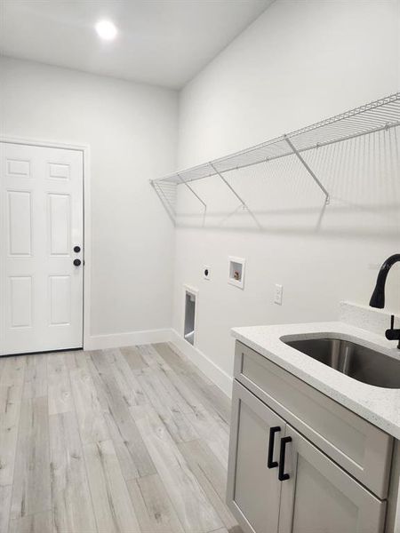 Spacious, unfurnished interior of a new home in , Palm Bay (Image 36). Spacious, unfurnished interior of a new home in , Palm Bay (Image 36).