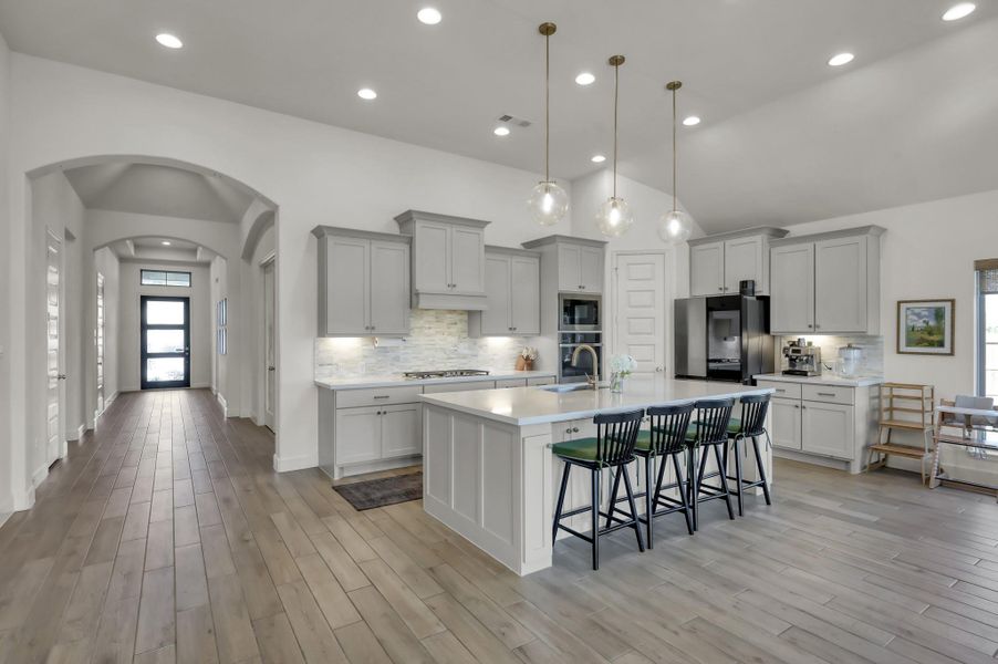 Wood-look tile flooring combines a beautiful finish with easy, everyday maintenance Wood-look tile flooring combines a beautiful finish with easy, everyday maintenance