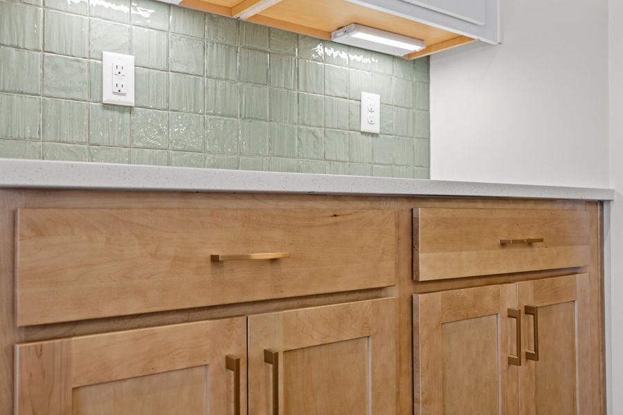 Close-up of interior finishes inside a home in Allen Park, Raleigh (Image 12).