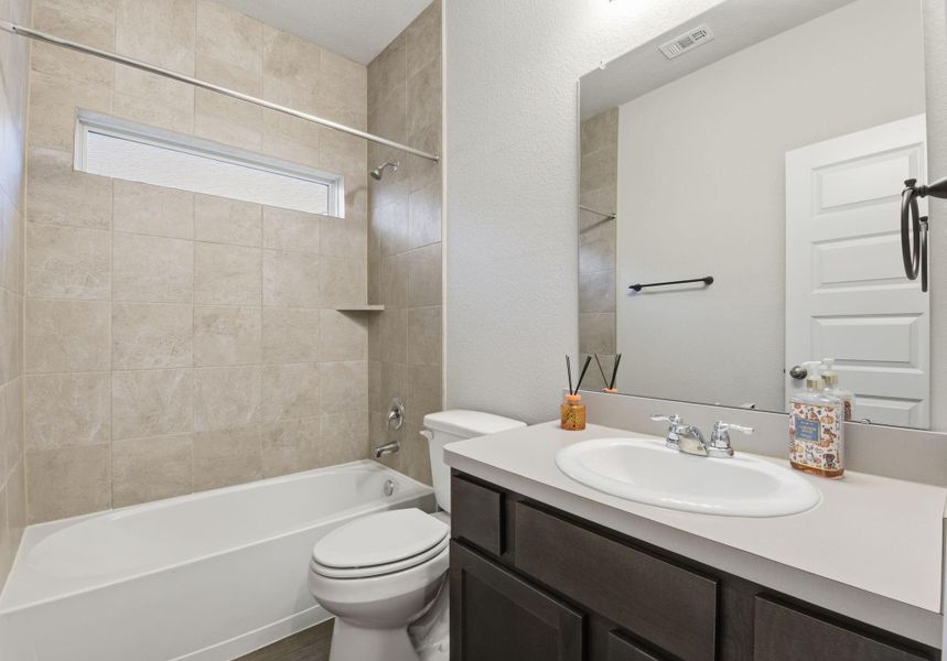 Furnished interior view inside a new home in Legends Bay, Baytown (Image 46). Furnished interior view inside a new home in Legends Bay, Baytown (Image 46).