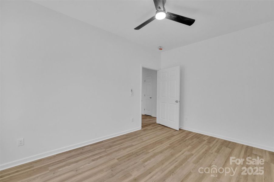 Spacious, unfurnished interior of a new home in , Chester (Image 11).