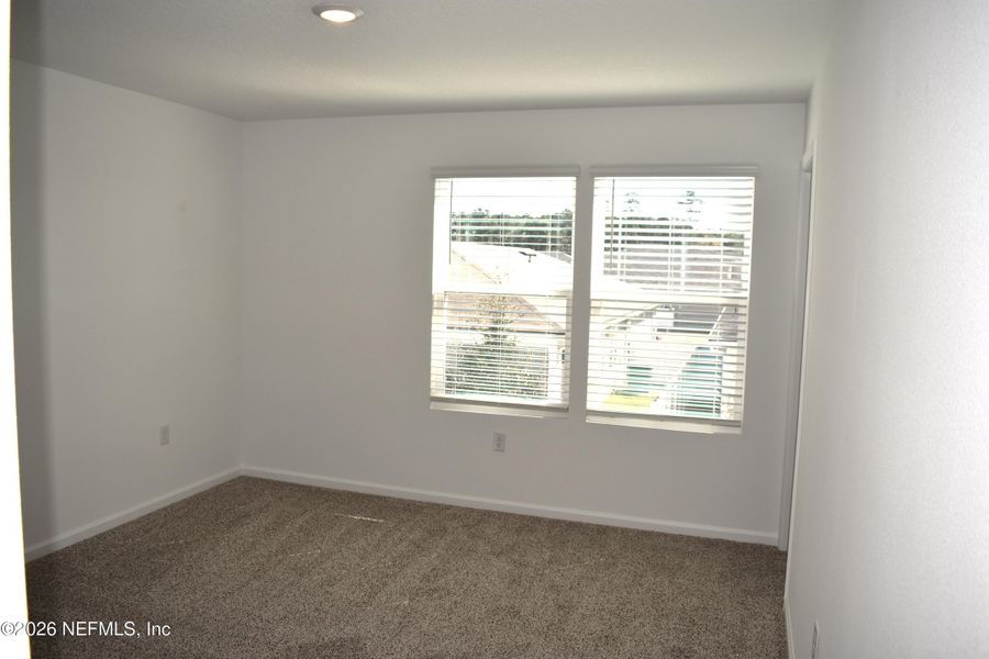 Spacious, unfurnished interior of a new home in Irongate Villas, Jacksonville (Image 26).