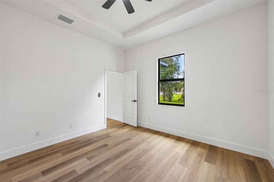 Spacious, unfurnished interior of a new home in , North Port (Image 17).