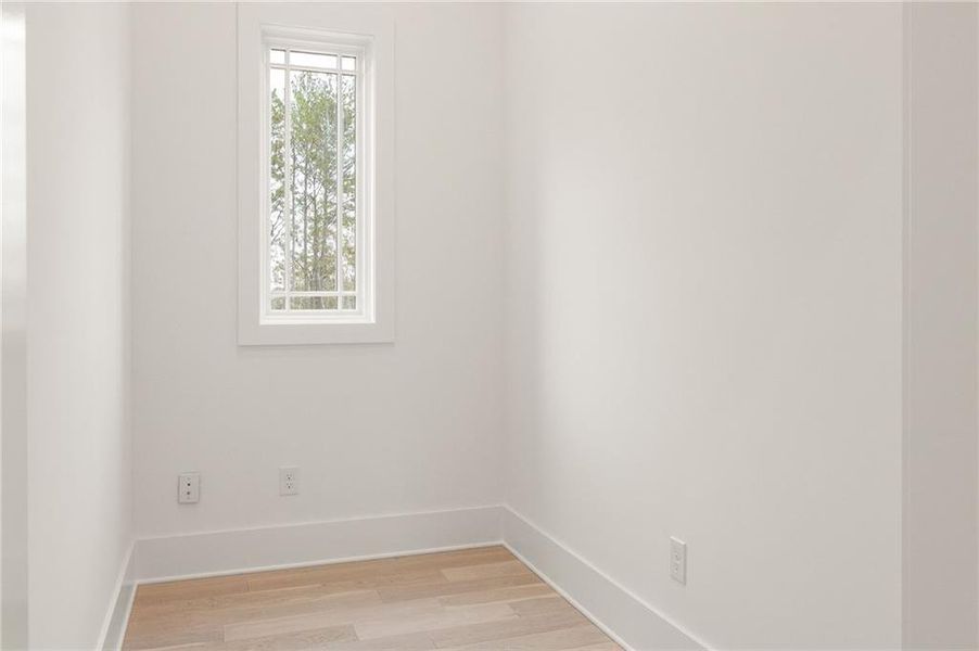 Spacious, unfurnished interior of a new home in , Chattahoochee Hills (Image 22).