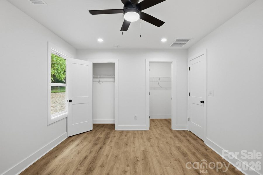 Spacious, unfurnished interior of a new home in , Statesville (Image 20).