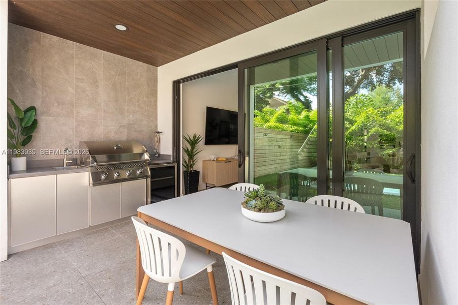 Exterior details and patio area of a home in , Fort Lauderdale (Image 29).