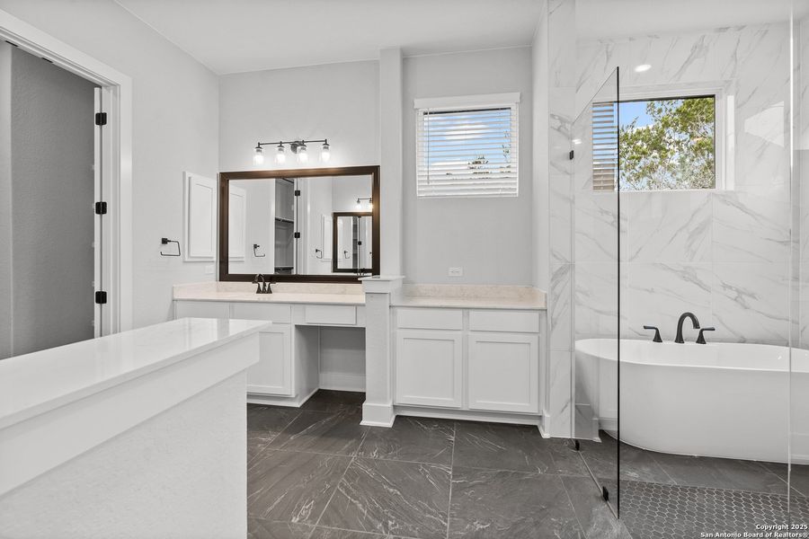 Furnished interior view inside a new home in Potranco Oaks, Castroville (Image 6). Furnished interior view inside a new home in Potranco Oaks, Castroville (Image 6).