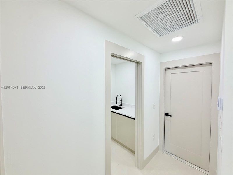 Image 60 of a home in .