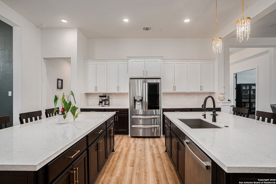 Furnished interior view inside a new home in Mesa Western, Cibolo (Image 17).