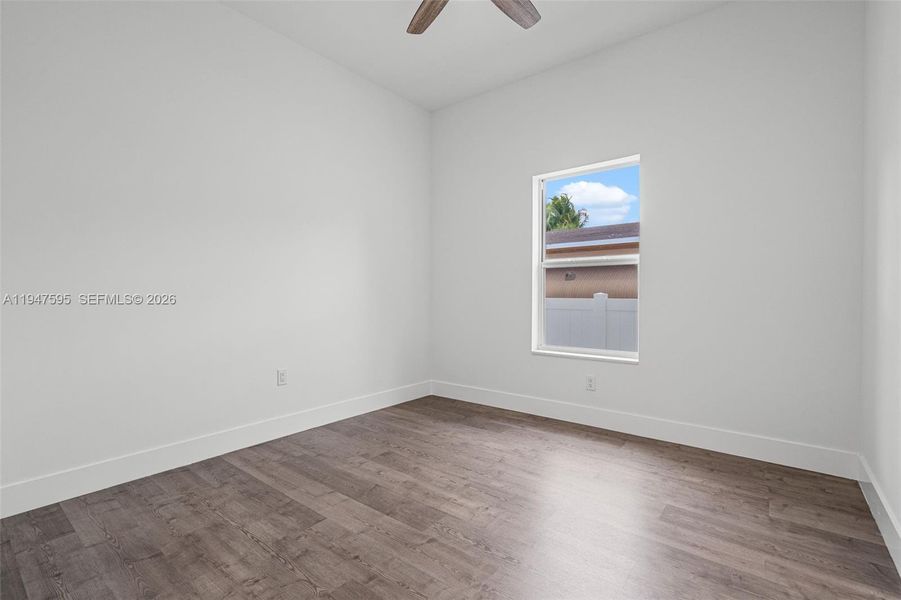 Spacious, unfurnished interior of a new home in , Fort Lauderdale (Image 18).