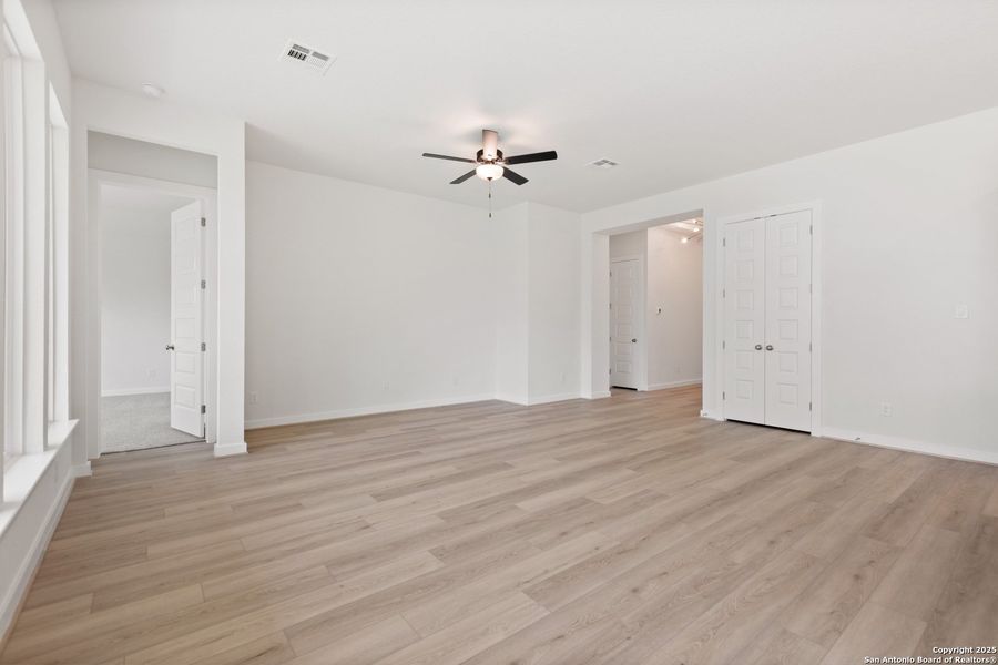 Spacious, unfurnished interior of a new home in Veramendi, New Braunfels (Image 13). Spacious, unfurnished interior of a new home in Veramendi, New Braunfels (Image 13).