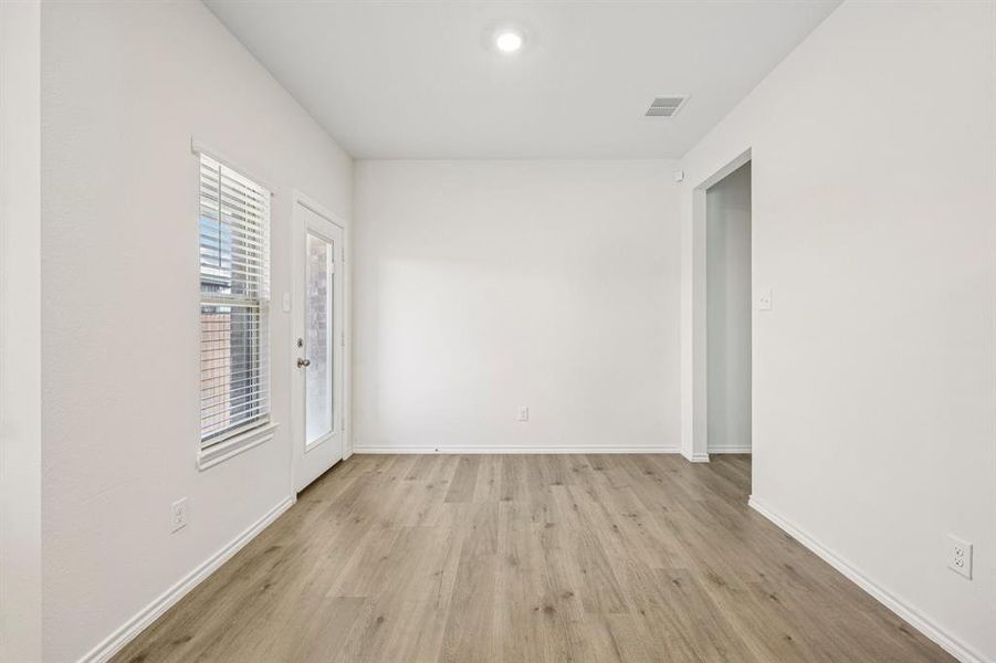 Spacious, unfurnished interior of a new home in , Lavon (Image 29). Spacious, unfurnished interior of a new home in , Lavon (Image 29).