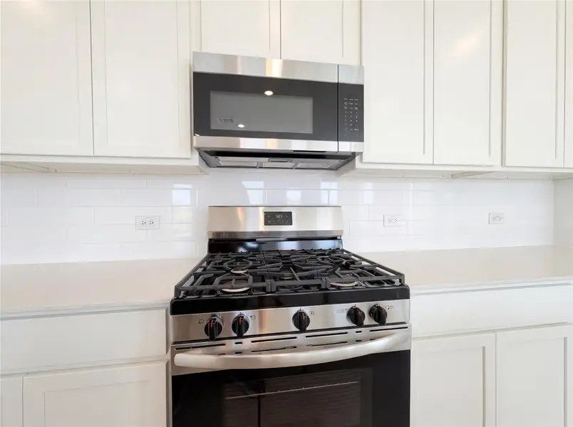 Close-up of interior finishes inside a home in River Ranch, Dayton (Image 10).