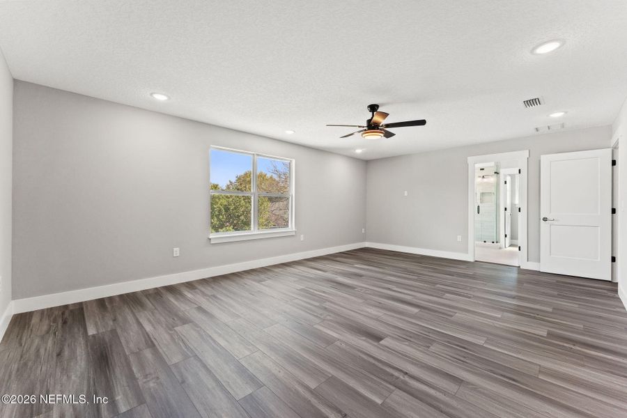 Spacious, unfurnished interior of a new home in , Orange Park (Image 22).
