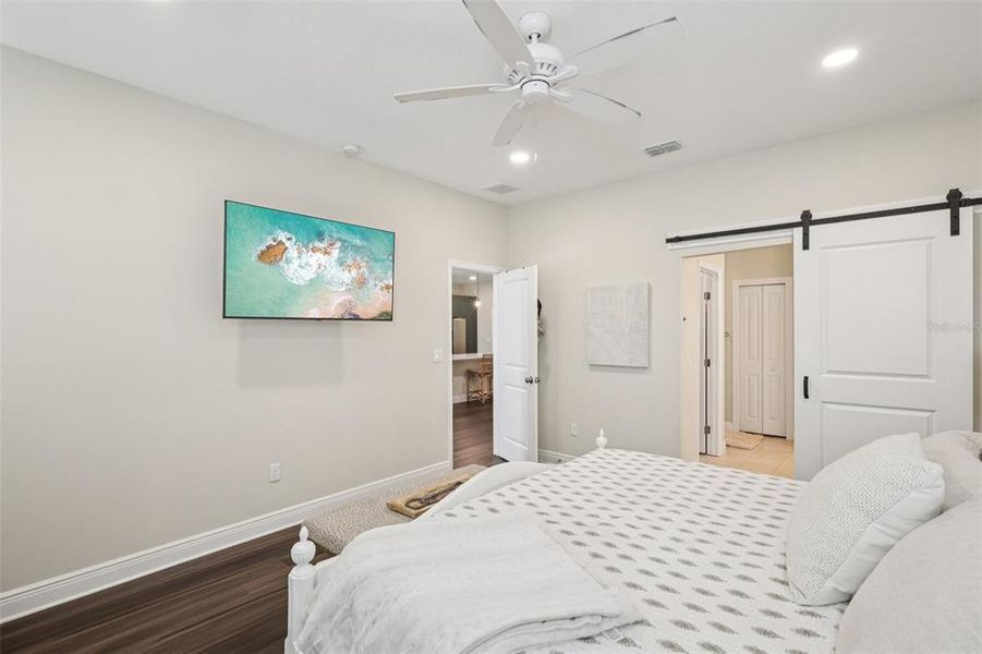 Furnished interior view inside a new home in , Tampa (Image 19).