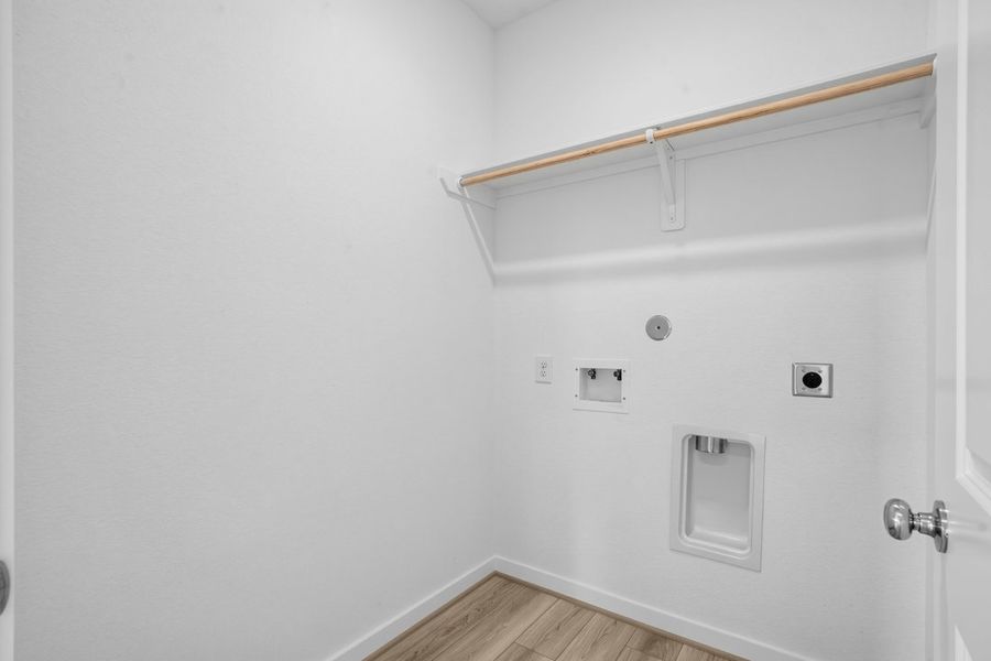 Spacious, unfurnished interior of a new home in Hockley Meadows, Hockley (Image 17).