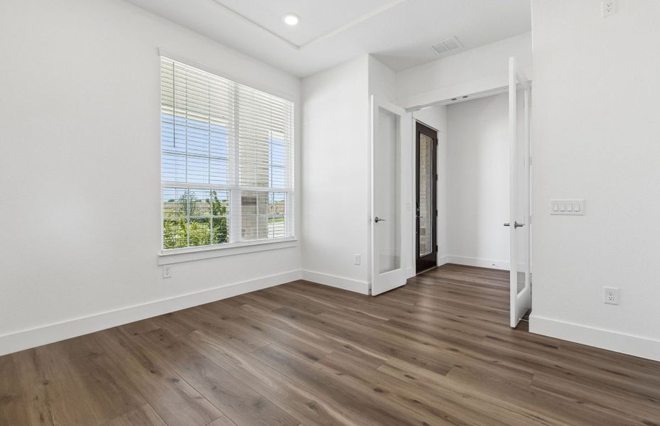 Spacious, unfurnished interior of a new home in Del Webb at Legacy Hills, Celina (Image 11).